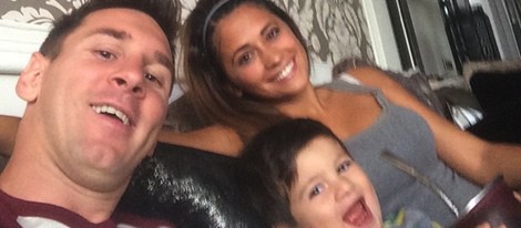 Leo Messi, Antonella Roccuzzo y Thiago Messi disfrutando de una tarde en familia