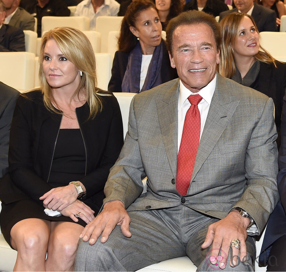 Arnold Schwarzenegger y Heather Milligan
