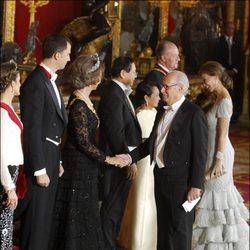 Isabel Preysler y Miguel Boyer con la Familia Real Española