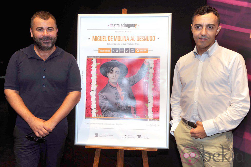 Jorge Javier Vázquez y Ángel Ruiz presentan la obra teatral 'Miguel de Molina al desnudo'