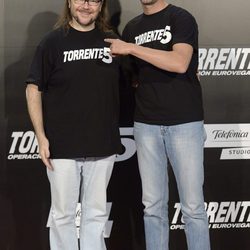 Jesulín de Ubrique y Santiago Segura en el estreno de 'Torrente 5: Operación Eurovegas' en Madrid