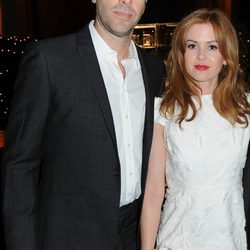 Isla Fisher y Sacha Baron Cohen en la gala 'Rebel with a Cause' de Hollywood