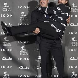 Alec Baldwin y Santiago Segura en los Premios Icon 2014