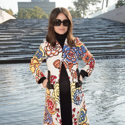 Miroslava Duma en el desfile de Louis Vuitton en la Semana de la Moda de París primavera/verano 2015