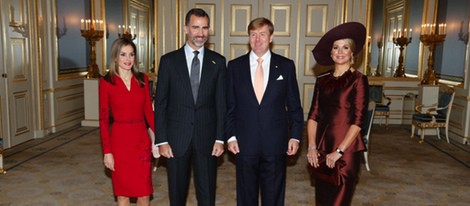 Los Reyes Felipe y Letizia con los Reyes de Holanda en su primera visita oficial como Reyes a Países Bajos