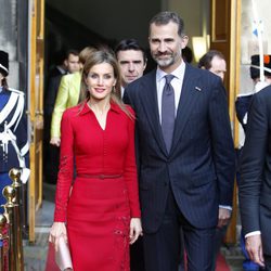Los Reyes Felipe y Letizia tras su reunión con el primer ministro de Holanda