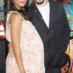 Zoe Saldaña y Marco Perego en la premiere de 'El libro de la vida' en Los Angeles