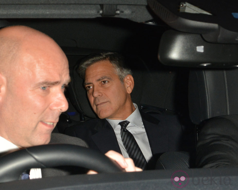 George Clooney llegando a la fiesta de celebración de su boda en Londres