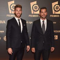 Sergio Ramos y René Ramos en la entrega de los Premios de la Liga de Fútbol Profesional 2014