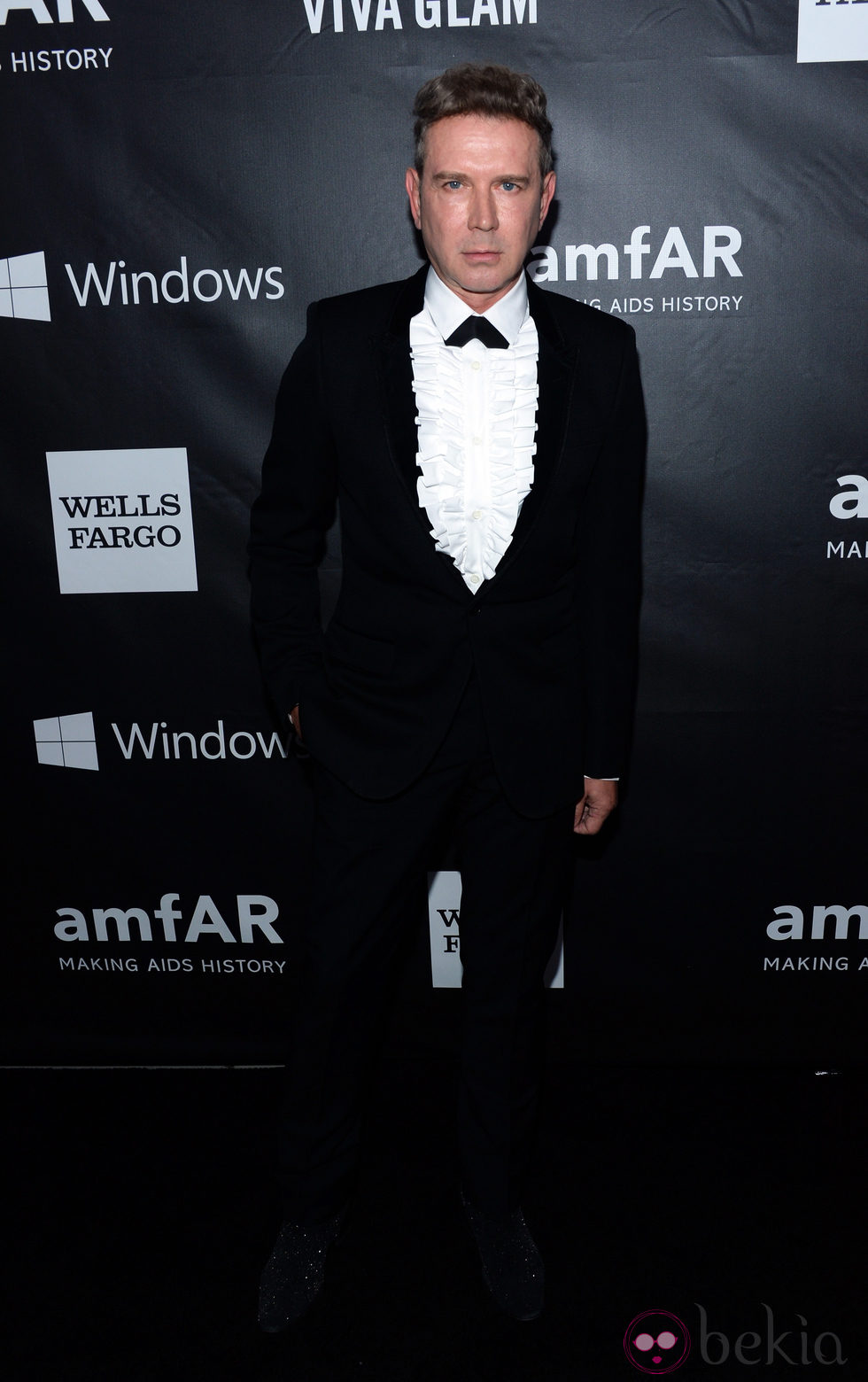 Eugene Sadovoy en la 'AmfAR Inspiration Gala' 2014 en Hollywood