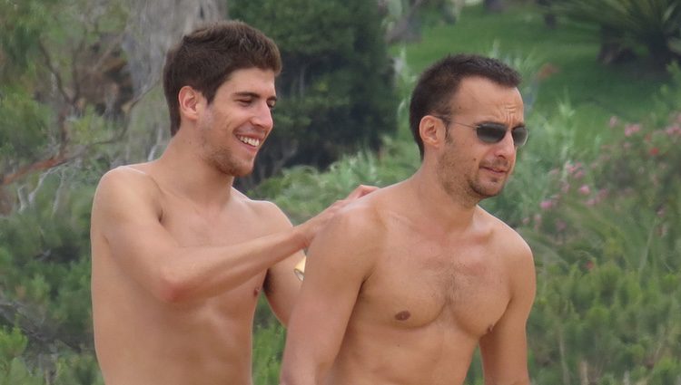 Alejandro Amenábar y su novio David de vacaciones en Cádiz