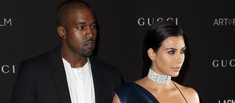 Kanye West y Kim Kardashian en la gala LACMA Art + FIlm 2014