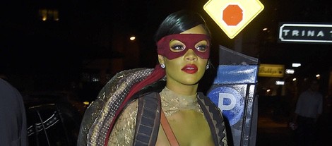 Rihanna es una Tortuga Ninja en Halloween 2014