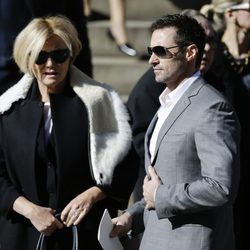 Hugh Jackman y Deborra-Lee Furness en el funeral de Oscar de la Renta en Nueva York