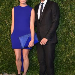 Seth Meyers y Stella McCartney en la entrega de los CFDA 2014 / Vogue Fashion Fund