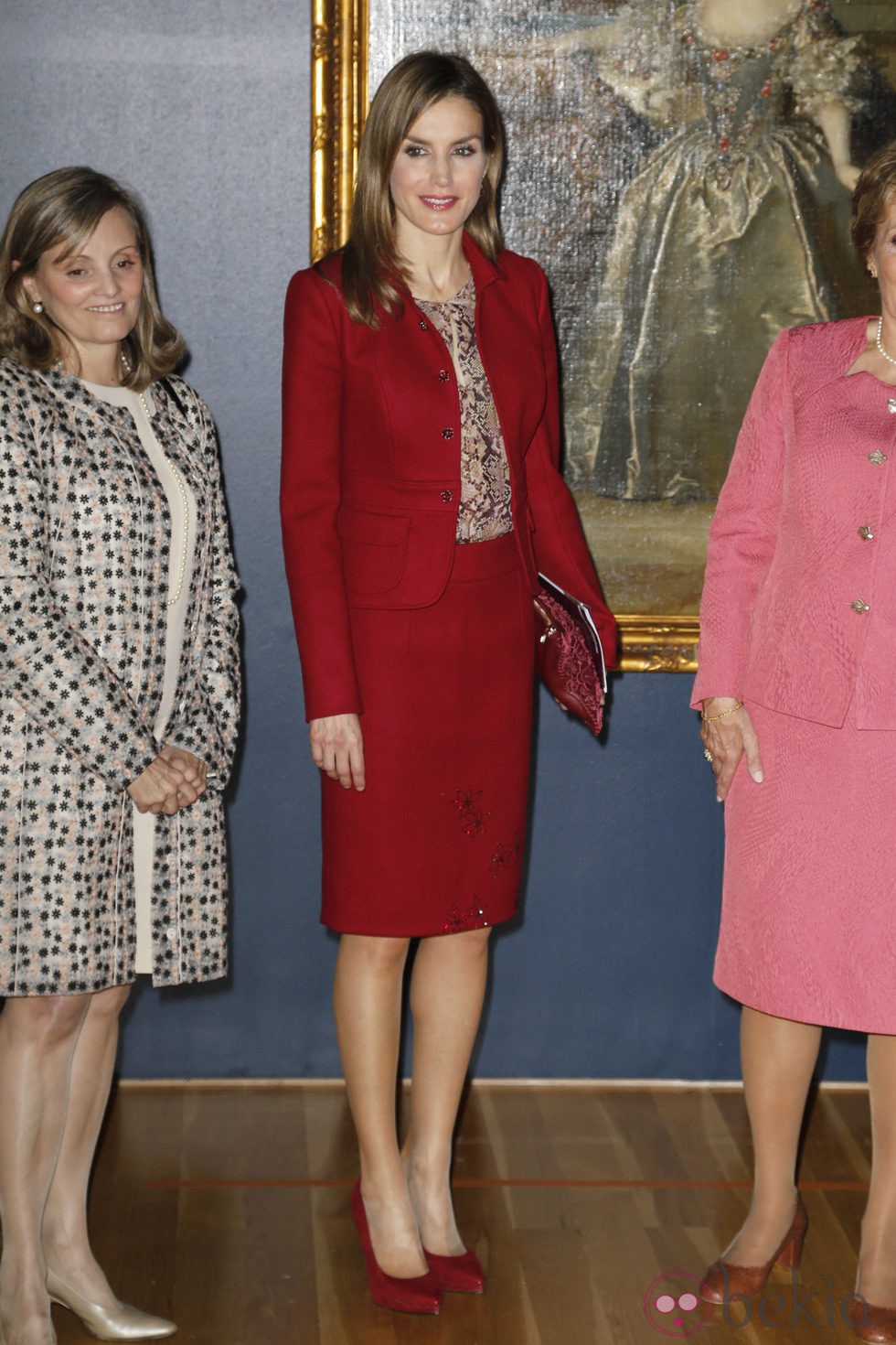 La Reina Letizia cierra su viaje oficial a Portugal con una visita a una exposición en Lisboa