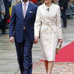 La Reina Letizia con el Príncipe Guillermo a su llegada a Luxemburgo