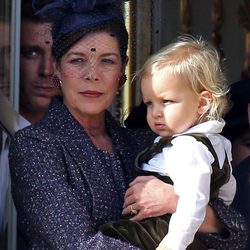 Carolina de Mónaco con su nieto Sasha en el Día Nacional de Mónaco 2014