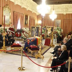 Restos mortales de la Duquesa de Alba en el Ayuntamiento de Sevilla
