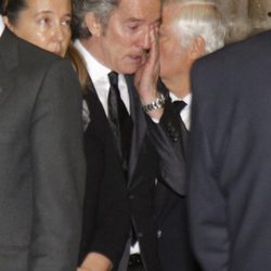 Alfonso Díez llorando en el funeral de la Duquesa de Alba