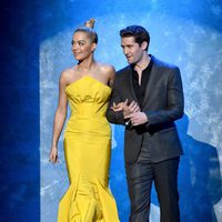Rita Ora y Matthew Morrison en los American Music Awards 2014