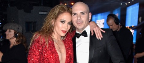 Jennifer Lopez y Pitbull en los American Music Awards 2014