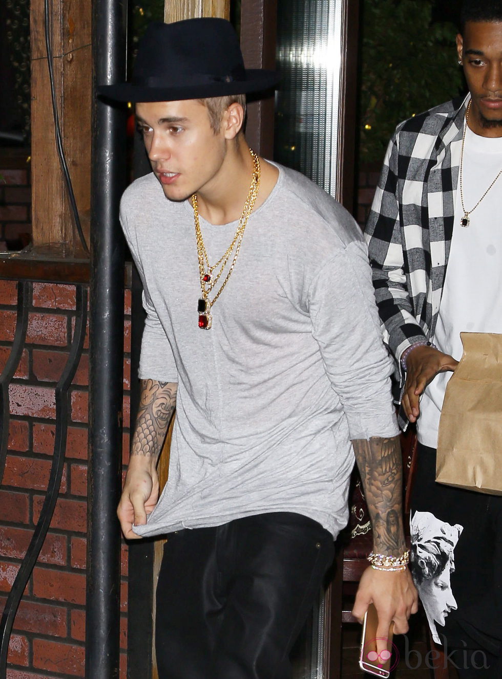 Justin Bieber abandona un restaurante en Los Ángeles