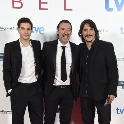 Álex Martínez, Ginés García Millán y Sergio Peris Mencheta en el estreno del último capítulo de 'Isabel'