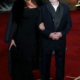 Giannina Facio y Ridley Scott en el estreno mundial de 'Exodus' celebrado en Londres