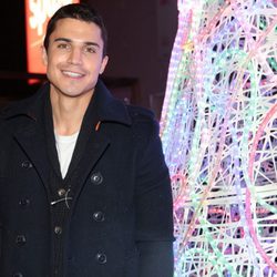 Álex González en el encendido de Navidad de un centro comercial