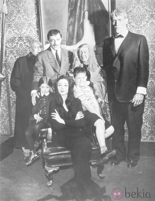 El reparto de 'La Familia Addams' en 1964