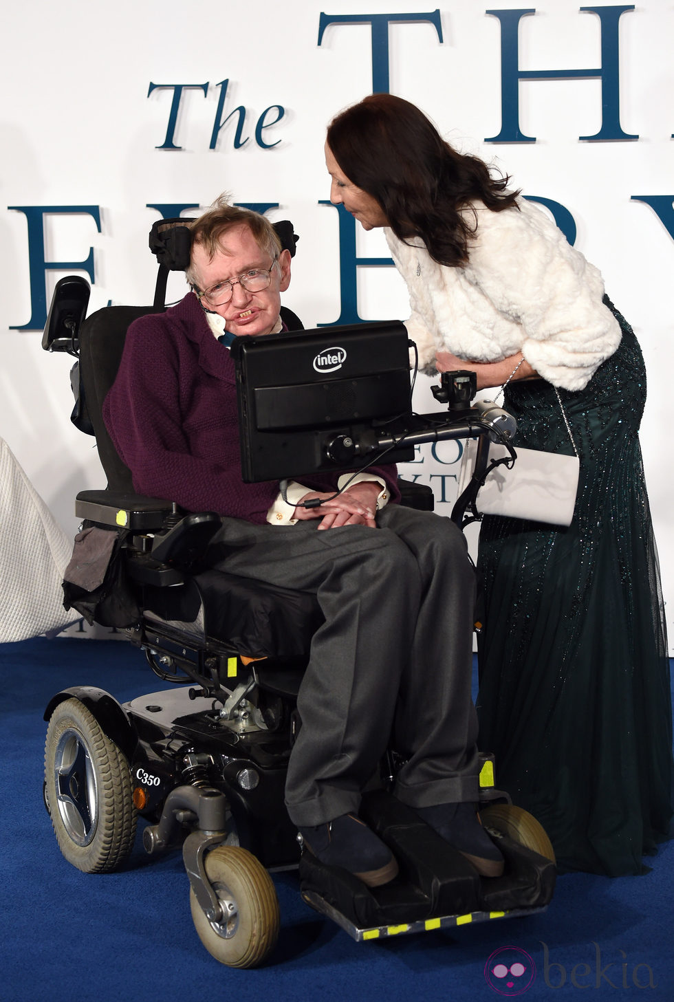Stephen Hawking y Jane Wilde en el estreno de 'La Teoría del Todo'