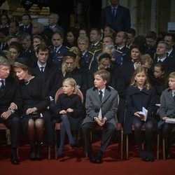 Los Reyes de Bélgica y sus cuatro hijos en el funeral de la Reina Fabiola