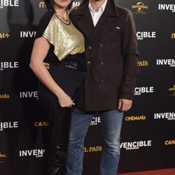 Irene Villa y Juan Pablo Lauro en el estreno de 'Invencible' en Madrid