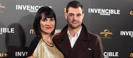 Irene Villa y Juan Pablo Lauro en el estreno de 'Invencible' en Madrid