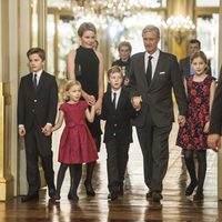 Felipe y Matilde de Bélgica con sus cuatro hijos en el Concierto de Navidad 2014