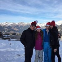 Michael Douglas y Catherine Zeta-Jones con sus hijos pasando la Navidad en los Alpes franceses