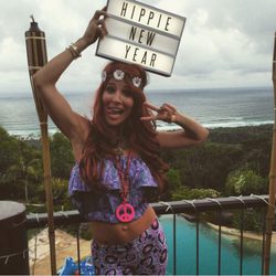 Elsa Pataky entra en 2015 con una fiesta hippie