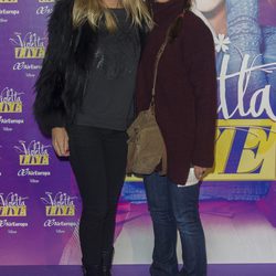 Patricia Cerezo y Lydia Bosch en el concierto de Violetta en Madrid