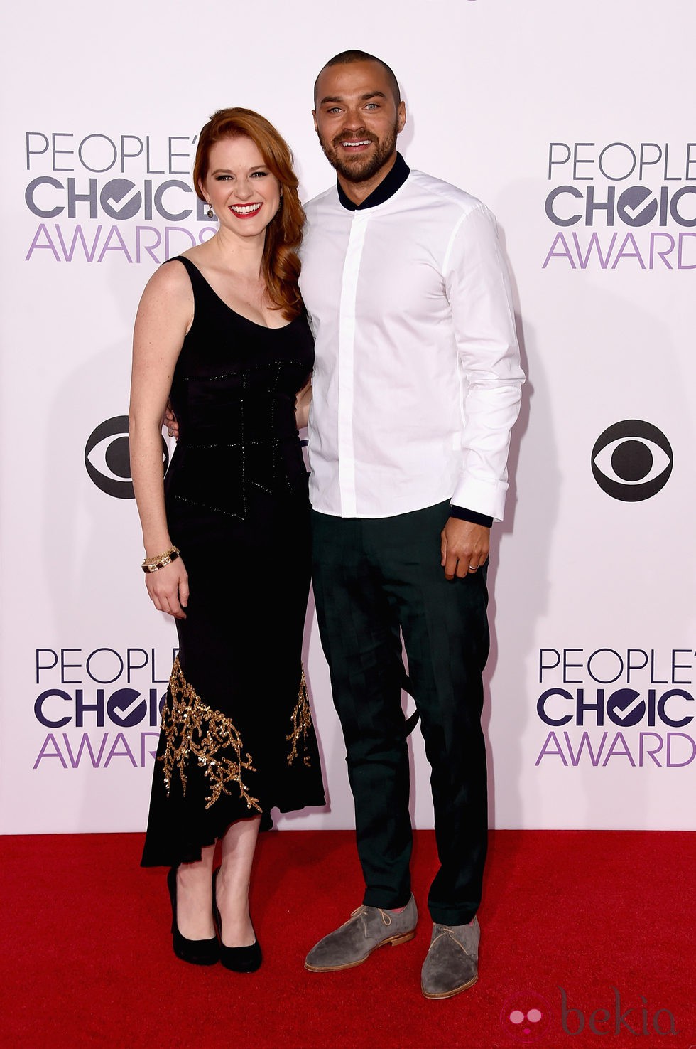 Jesse Williams y Sarah Drew en los People's Choice Awards 2015