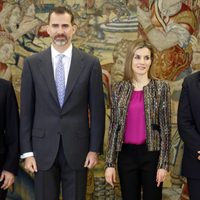 Los Reyes Felipe y Letizia en una audiencia a la Comisión Nacional para la Racionalización de los Horarios Españoles