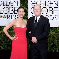 Luciana Pedraza y Robert Duvall en la alfombra roja de los Globos de Oro 2015