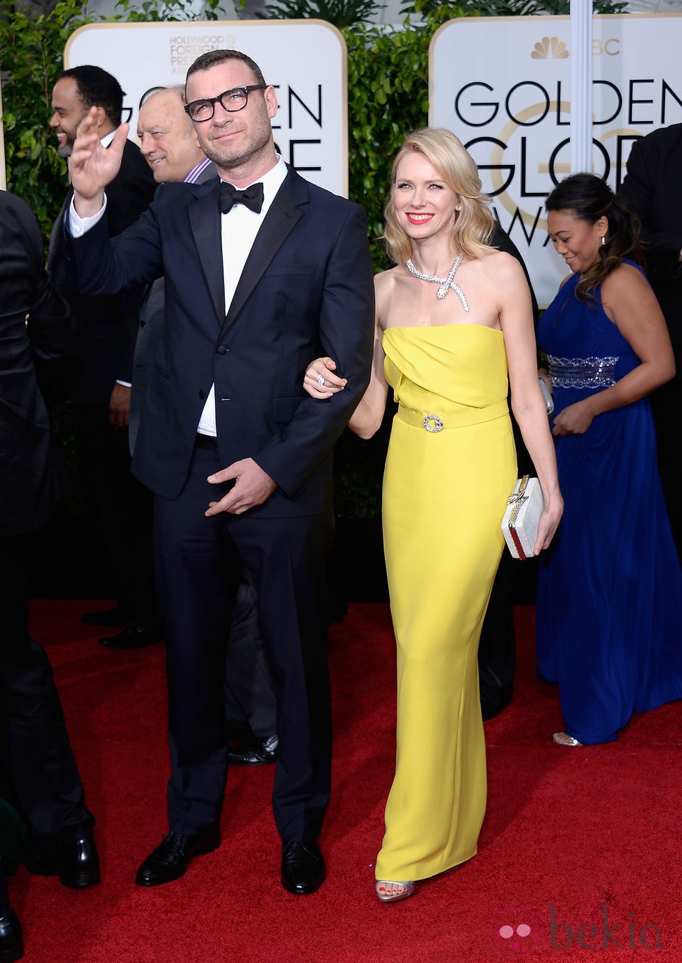 Liev Schreiber y Naomi Watts en la alfombra roja de los Globos de Oro 2015