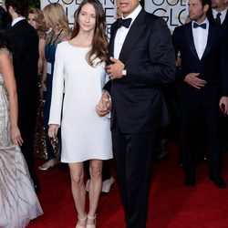 Jeff Goldblum y Emilie Livingston en la alfombra roja de los Globos de Oro 2015