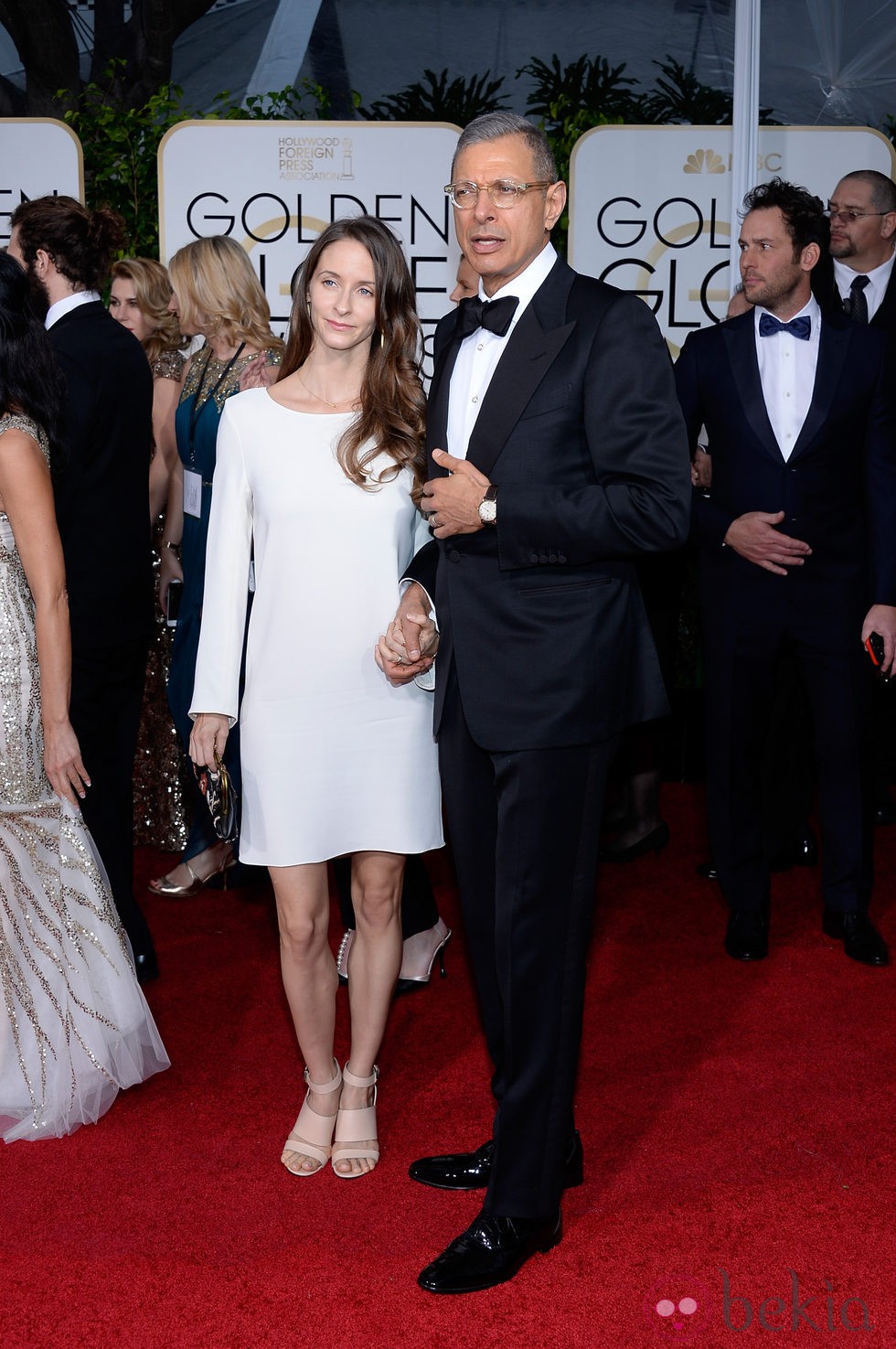 Jeff Goldblum y Emilie Livingston en la alfombra roja de los Globos de Oro 2015