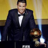 Cristiano Ronaldo recogiendo el Balón de Oro 2014
