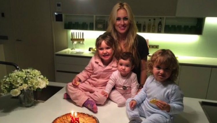 Carolina Cerezuela celebra su 35 cumpleaños con sus hijos Carla, Carlos y Daniela