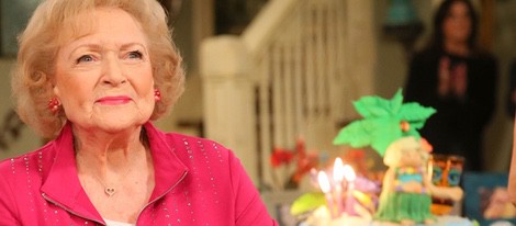 Betty White el día de su 93 cumpleaños