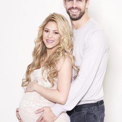 Shakira muestra su embarazo junto a Gerard Piqué antes de tener a su segundo hijo