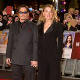 Johnny Depp y Amber Heard en la presentación de 'Mortdecai'